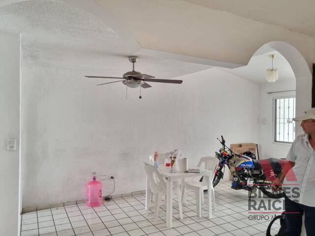 #98 - Casa para Venta en Mazatlán - SL