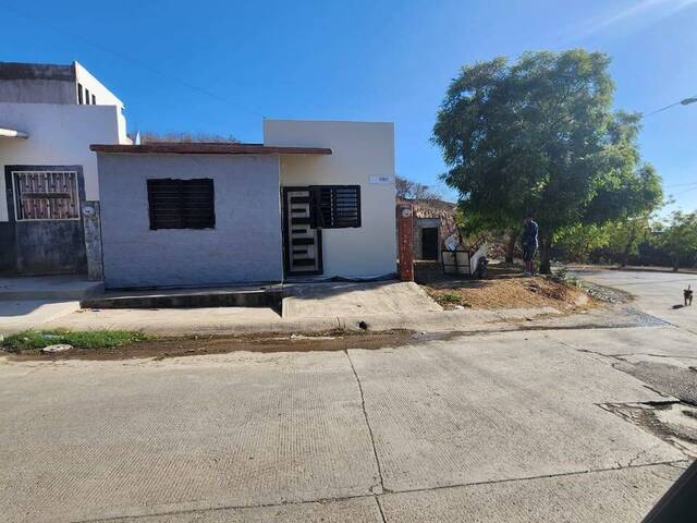 #137 - Casa para Venta en Mazatlán - SL